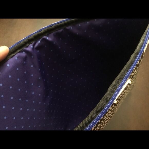 Stella & Dot Laptop Bag Black/ White - Picture 4 of 4